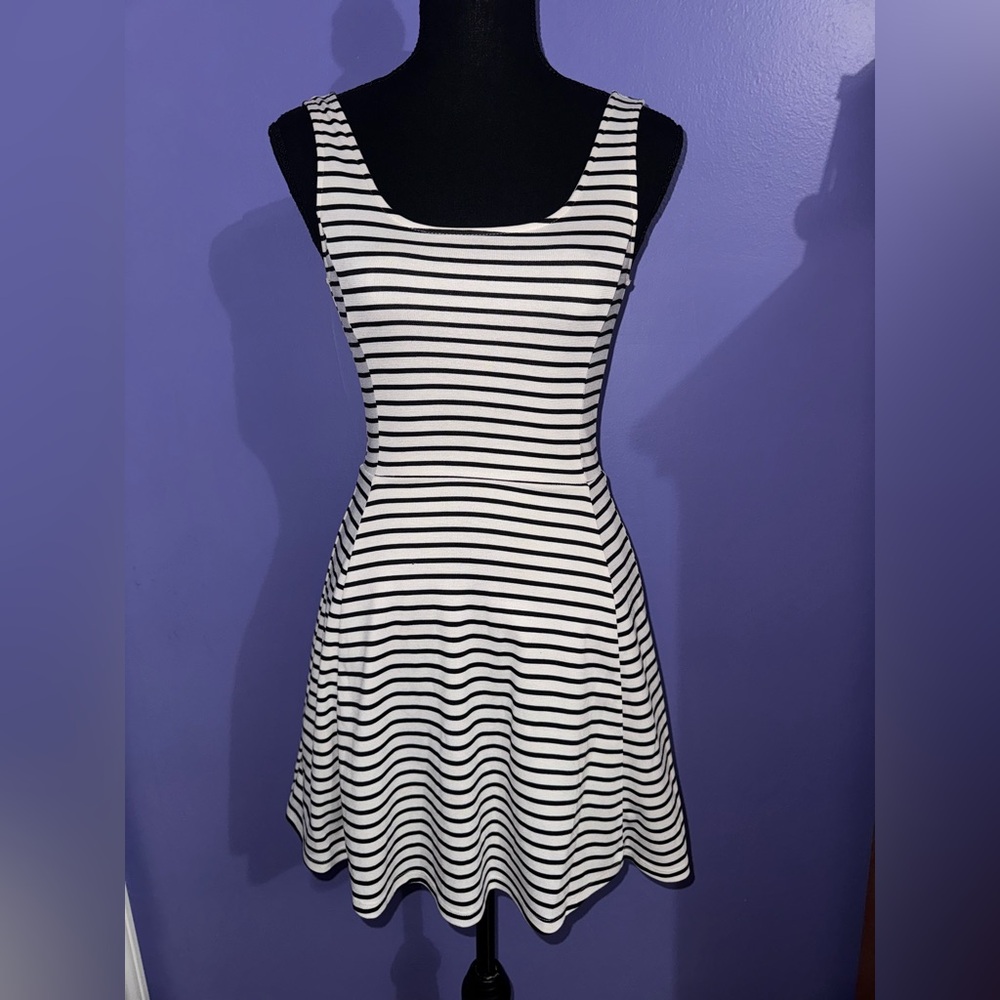 NWOT H&M Striped Black and White Women's Dress